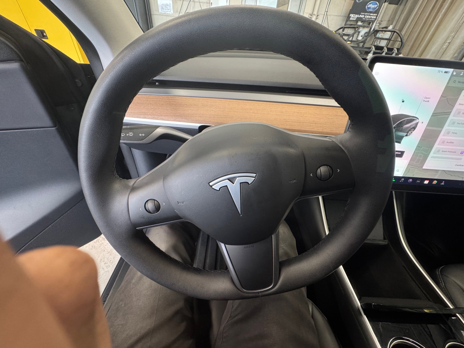 Used 2020 Tesla Model Y Performance image 9