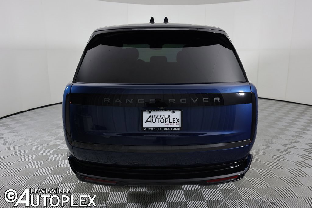 Used 2025 Land Rover Range Rover SE image 6