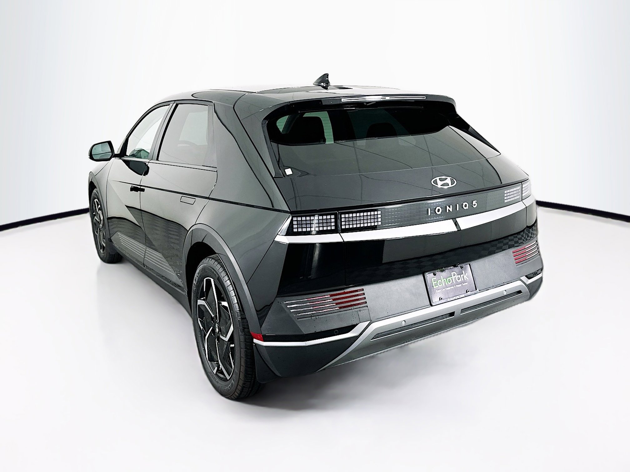 Used 2024 Hyundai Ioniq 5 SEL image 5