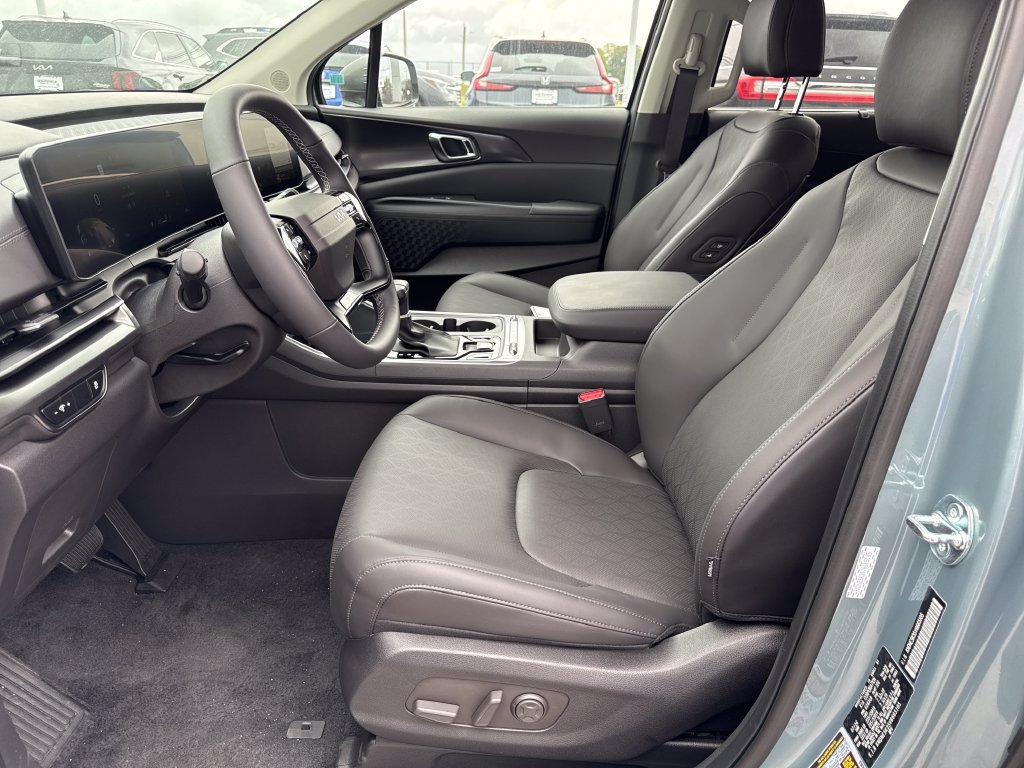 New 2027 Kia Carnival SX FWD image 13
