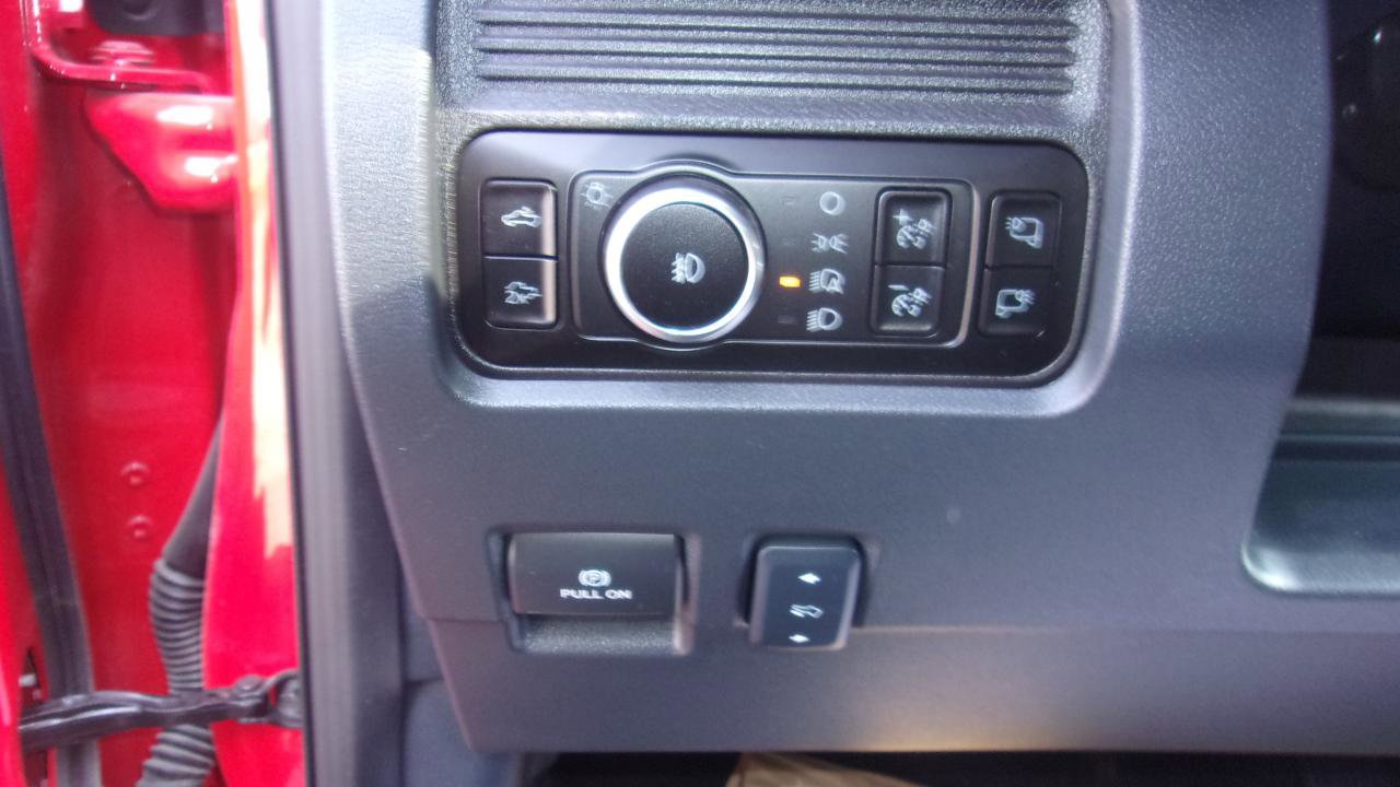 Used 2025 Ford F250 Lariat w/ Lariat Ultimate Package image 13