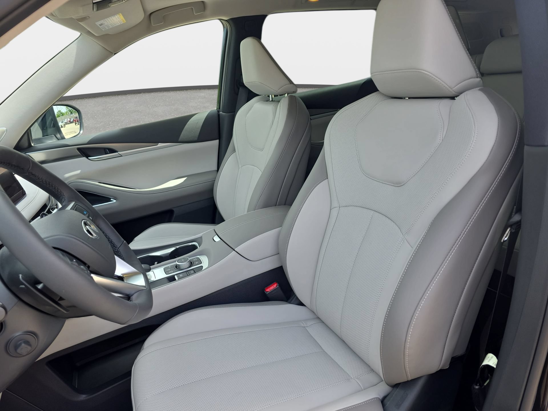 New 2027 INFINITI QX60 Luxe w/ Cargo Package AWD/4WD image 15