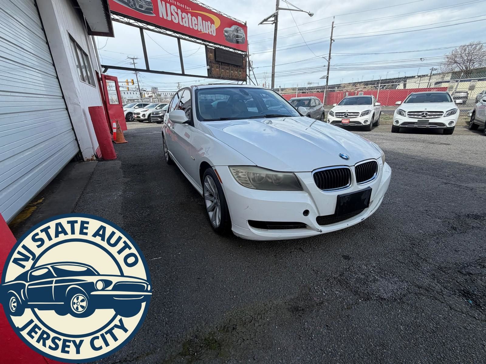 Used 2011 BMW 328i Sedan RWD image 6