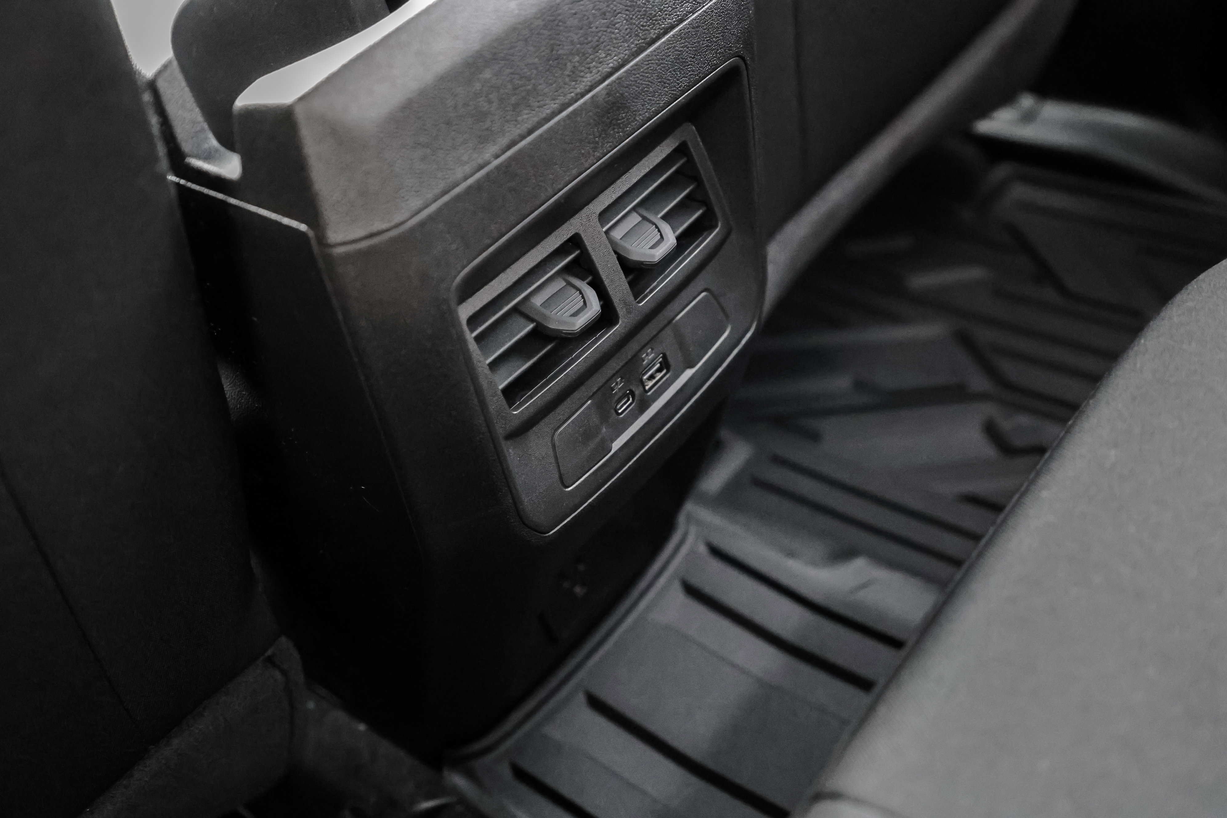 New 2026 GMC Canyon Elevation w/ Convenience Package image 17