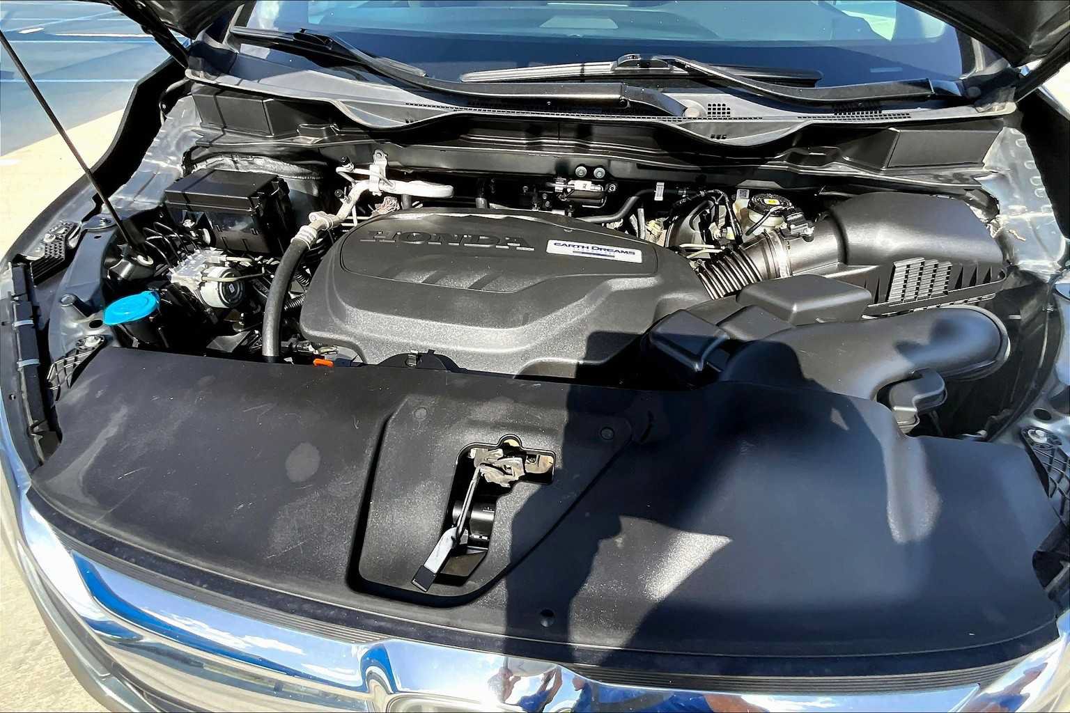 Used 2018 Honda Odyssey EX image 31