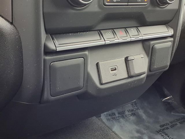 Used 2019 Chevrolet Silverado 1500 Custom w/ Custom Value Package image 11