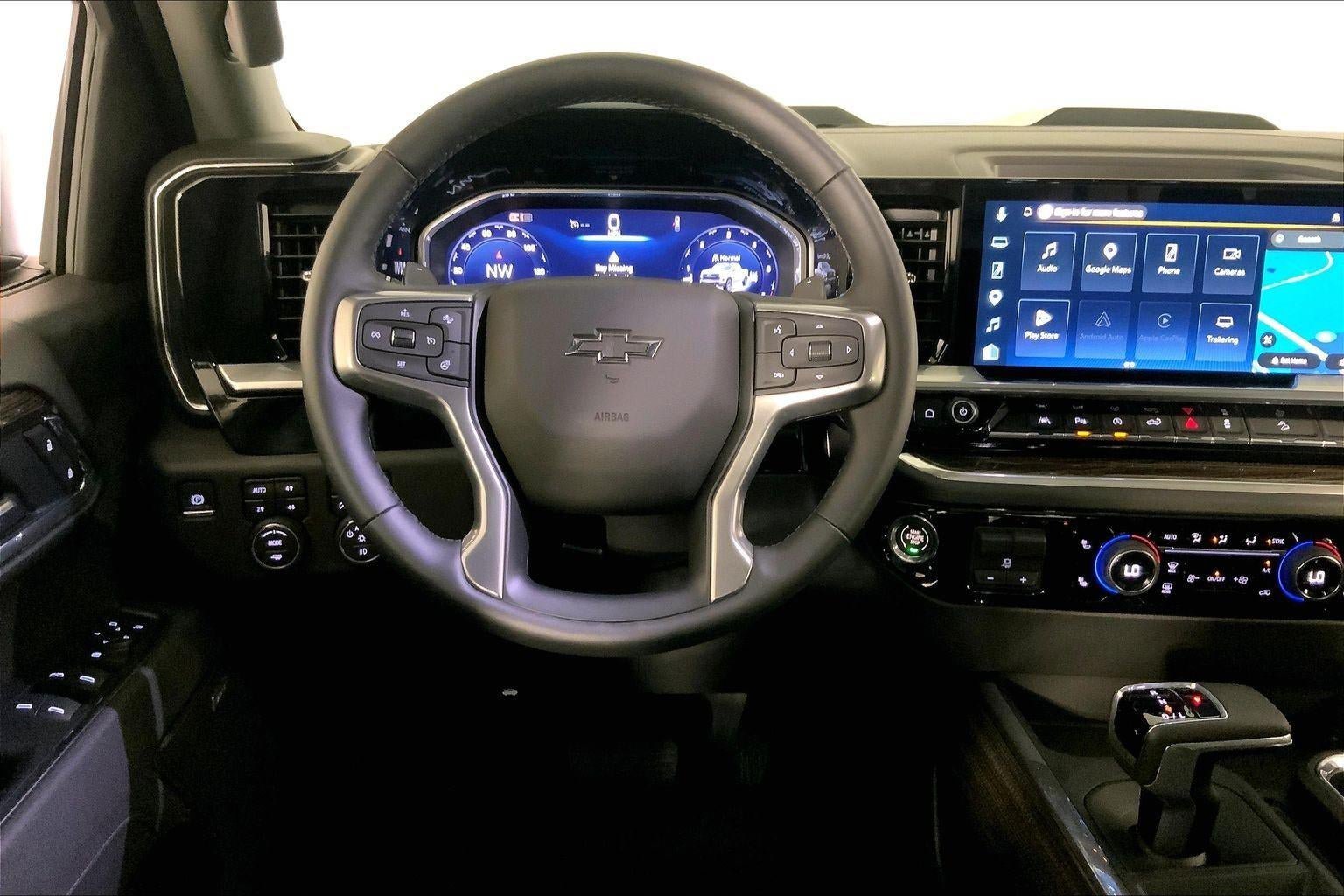 Used 2026 Chevrolet Silverado 1500 LT Trail Boss w/ LT Trail Boss Premium Package AWD/4WD image 5