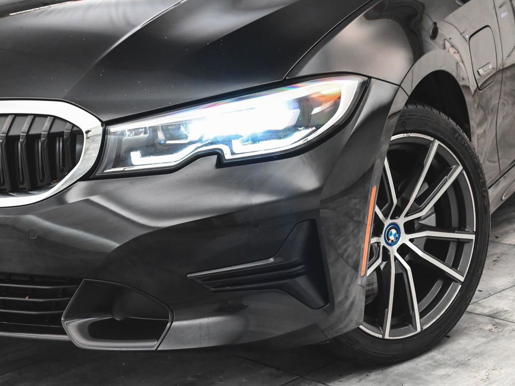 Used 2022 BMW 330e xDrive image 41