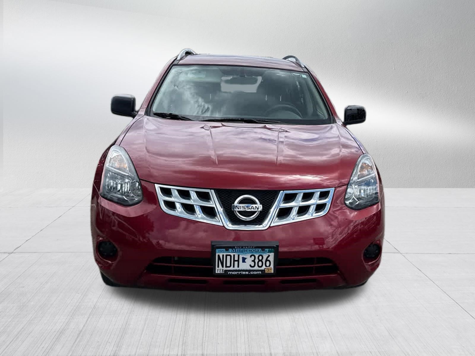 Used 2015 Nissan Rogue S w/ Convenience Package AWD/4WD image 2