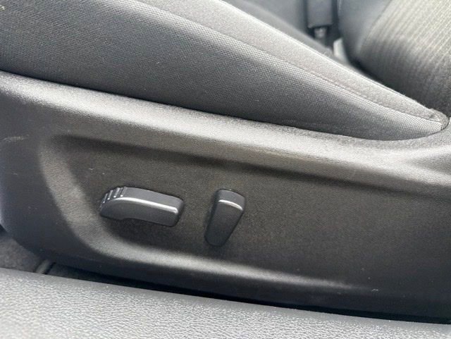 Used 2025 Nissan Altima 2.5 SV FWD image 13