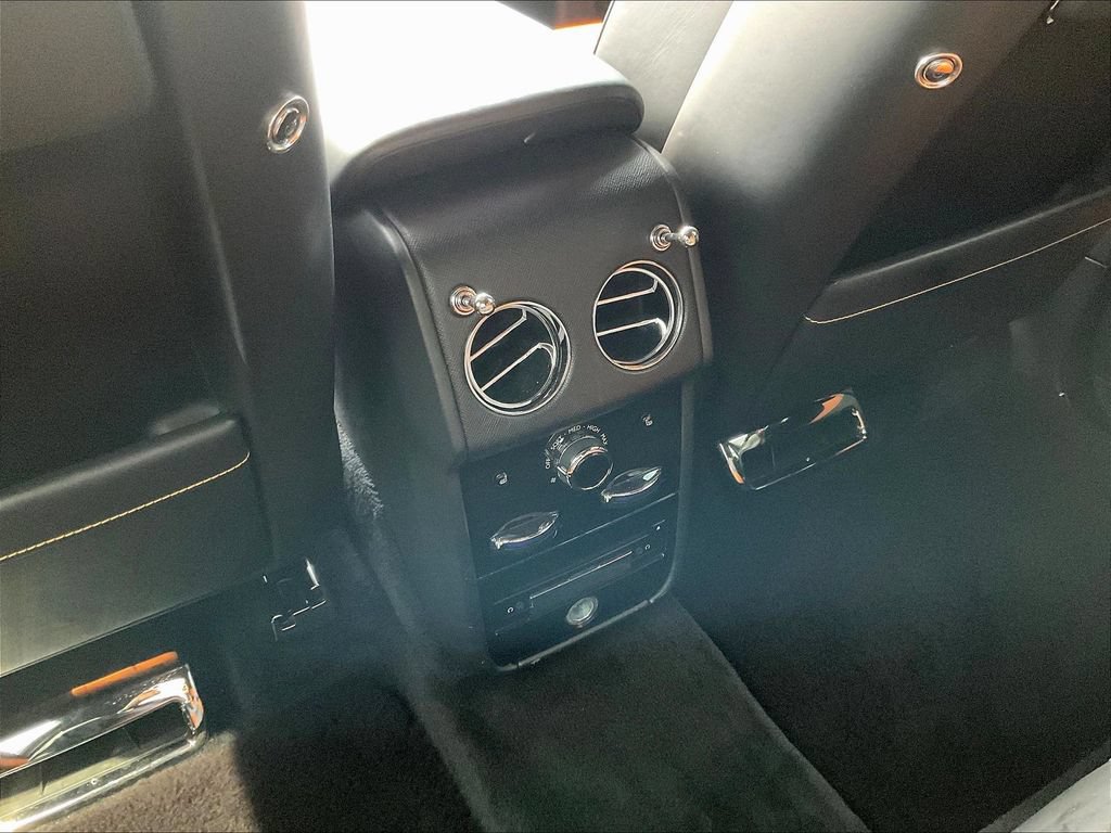 Used 2020 Rolls-Royce Cullinan Black Badge AWD/4WD image 10