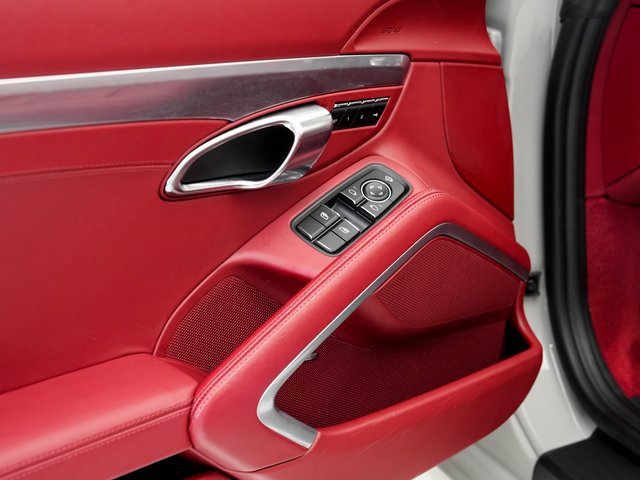 Used 2024 Porsche 718 Boxster image 8