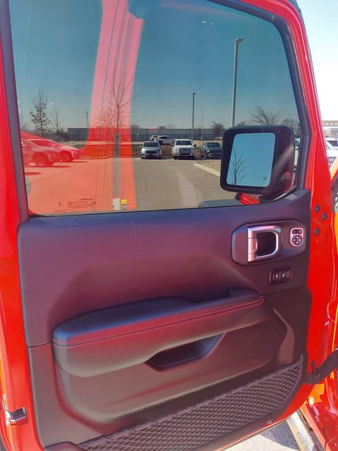 Used 2024 Jeep Gladiator Rubicon w/ Convenience Group AWD/4WD image 6