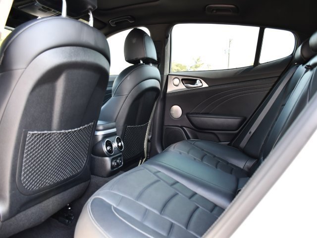 Used 2022 Kia Stinger GT2 image 22