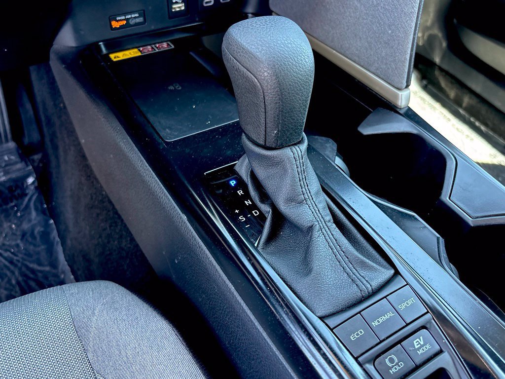 Used 2025 Toyota Camry LE FWD image 14