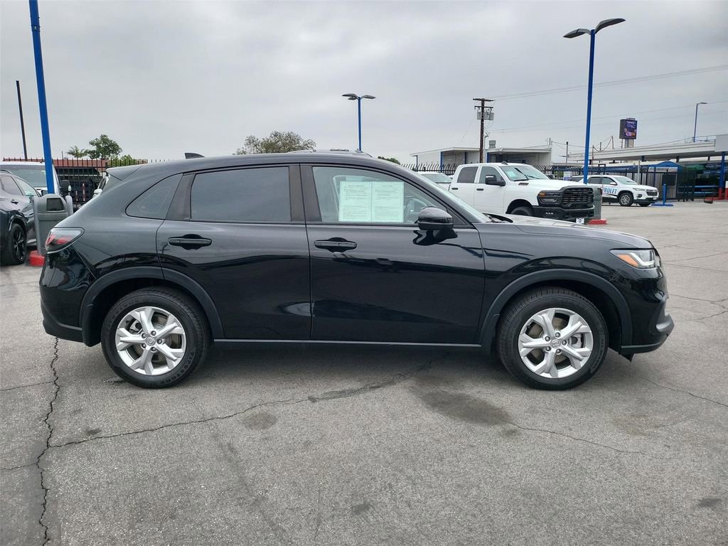 Used 2023 Honda HR-V LX image 27