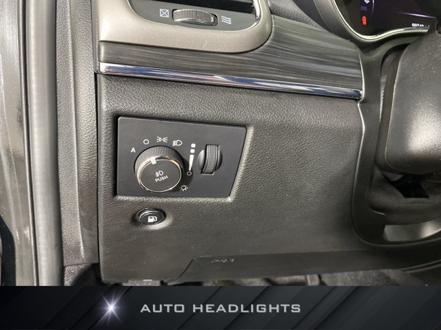 Used 2022 Jeep Grand Cherokee Limited AWD/4WD image 26