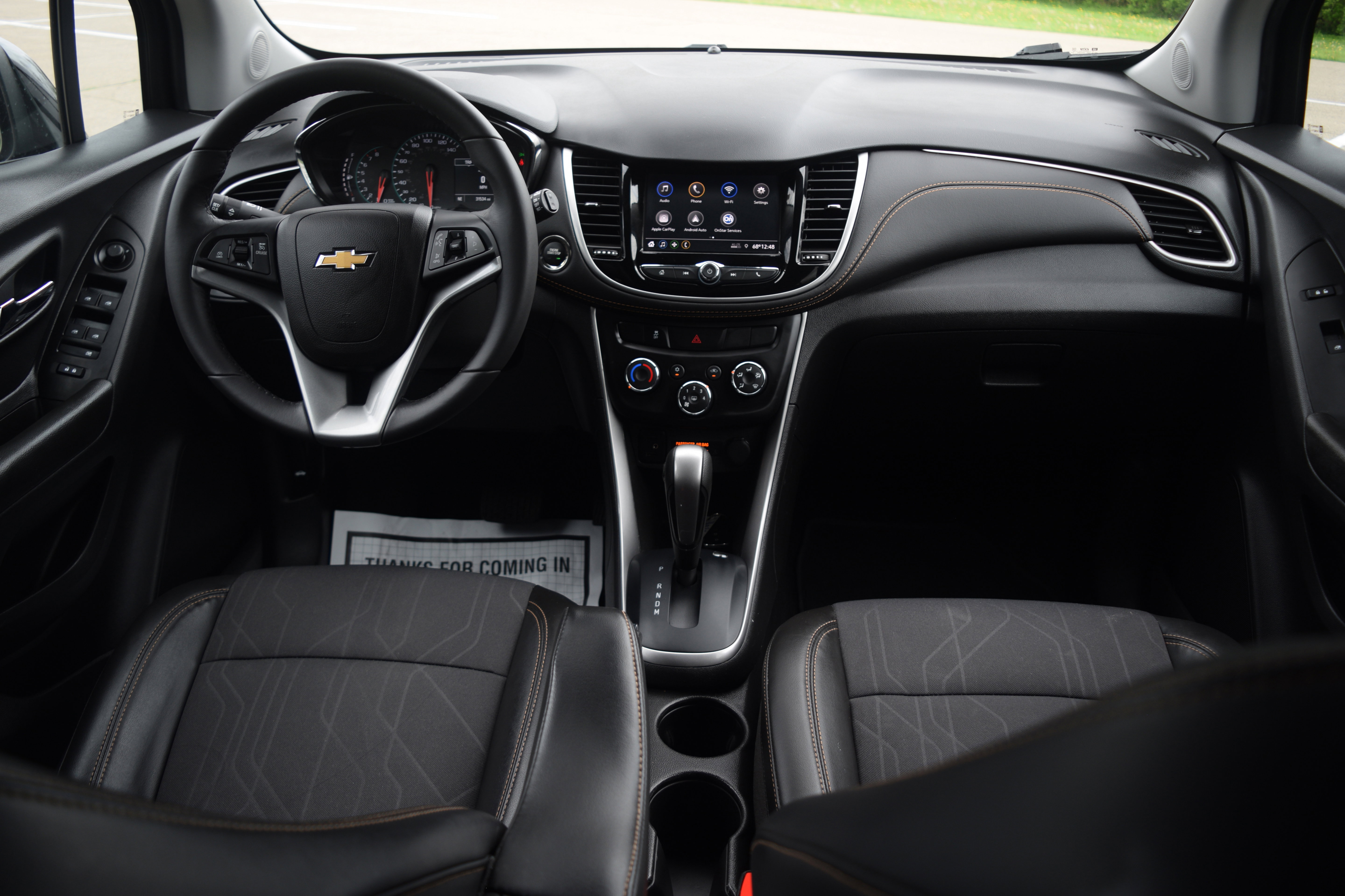 Used 2022 Chevrolet Trax LT w/ Midnight Edition image 8