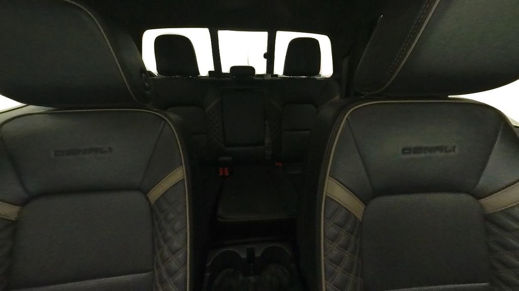 Used 2024 GMC Canyon Denali AWD/4WD image 33