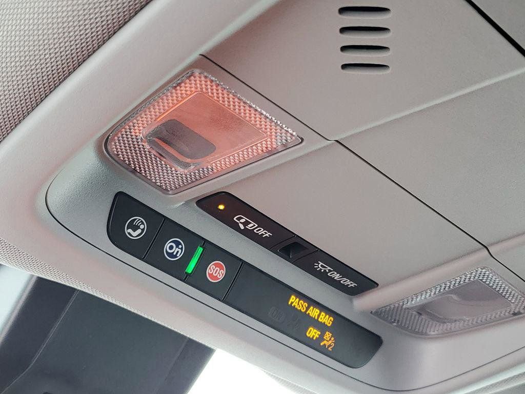 Used 2023 Chevrolet Equinox LT image 21