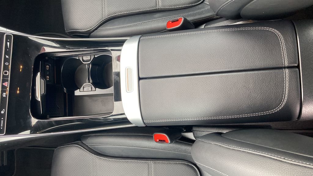 Used 2025 Mercedes-Benz C 300 4MATIC Sedan image 24