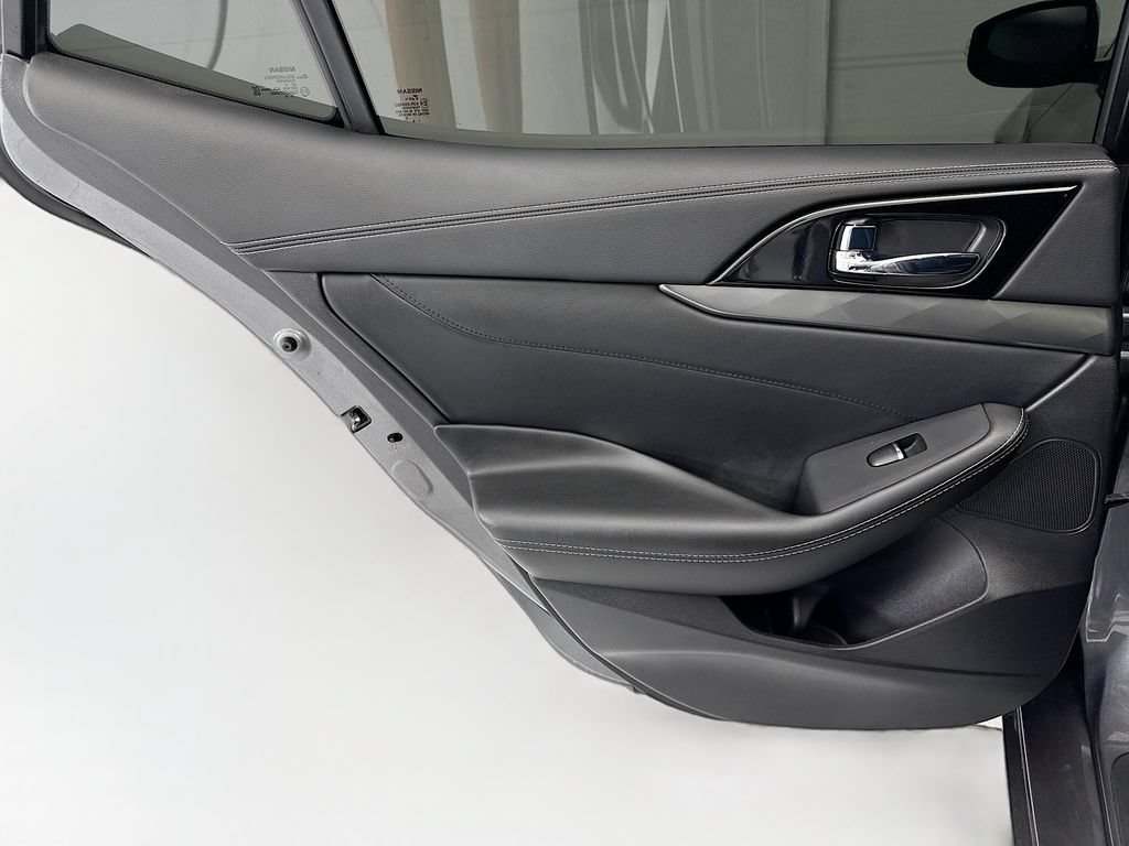 Used 2023 Nissan Maxima SV w/ Floor Mat Group FWD image 25