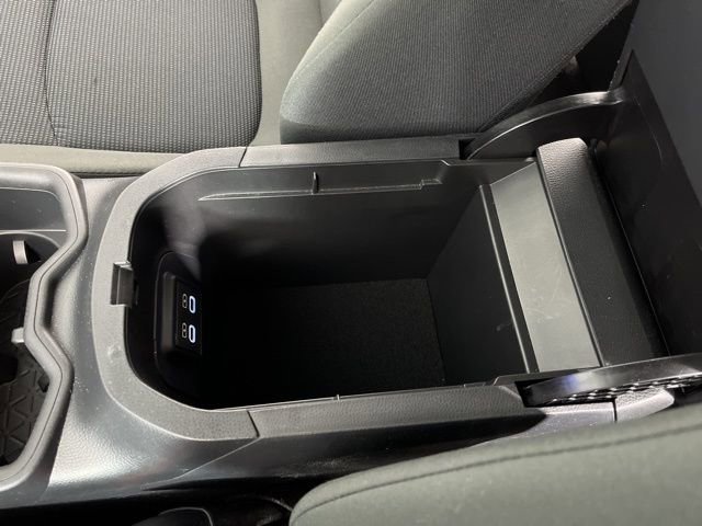 Used 2023 Toyota RAV4 LE FWD image 33