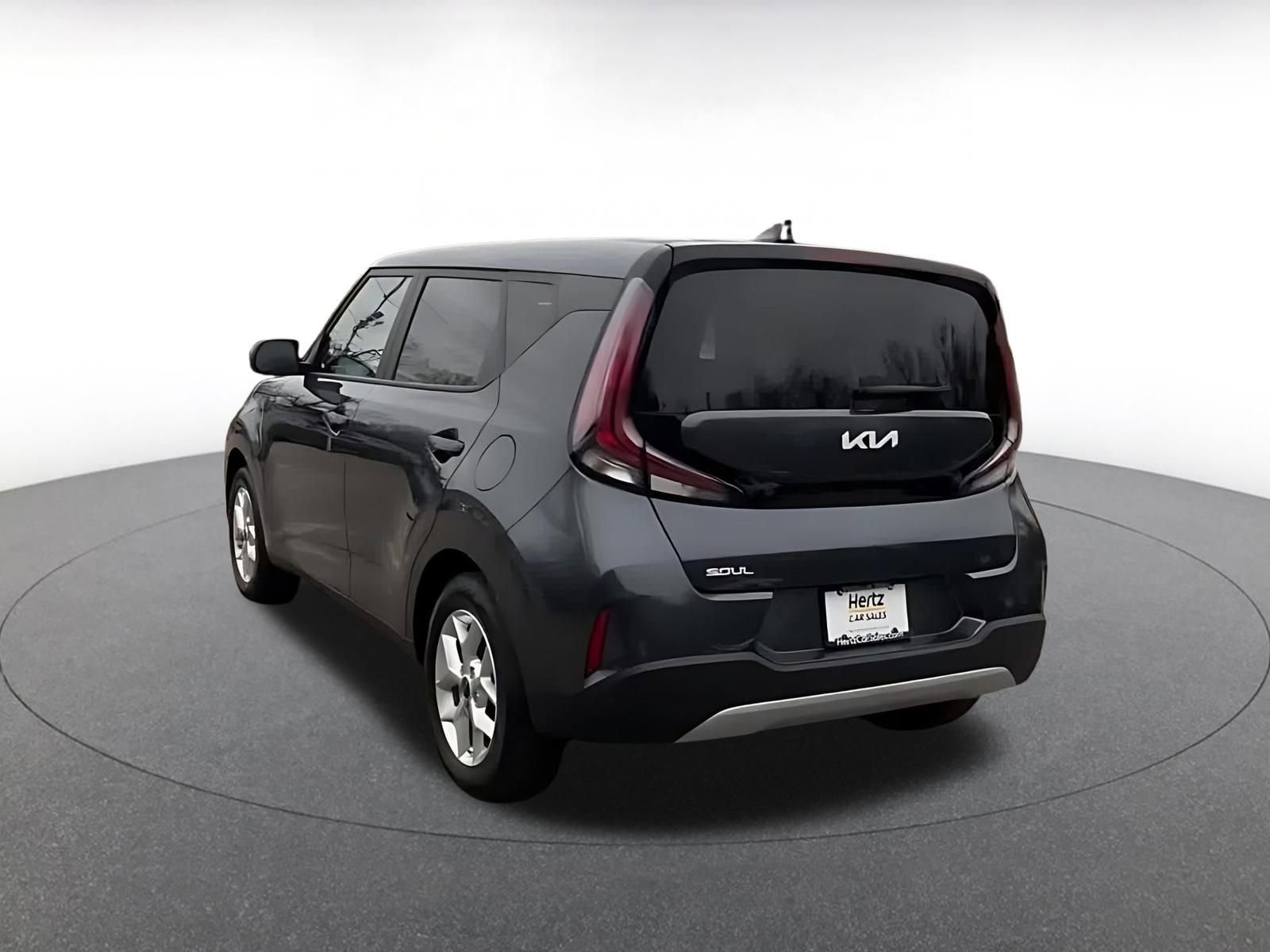 Used 2025 Kia Soul LX w/ LX Technology Package image 11