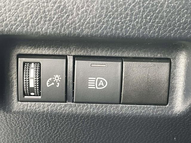 Used 2020 Toyota RAV4 XLE image 16