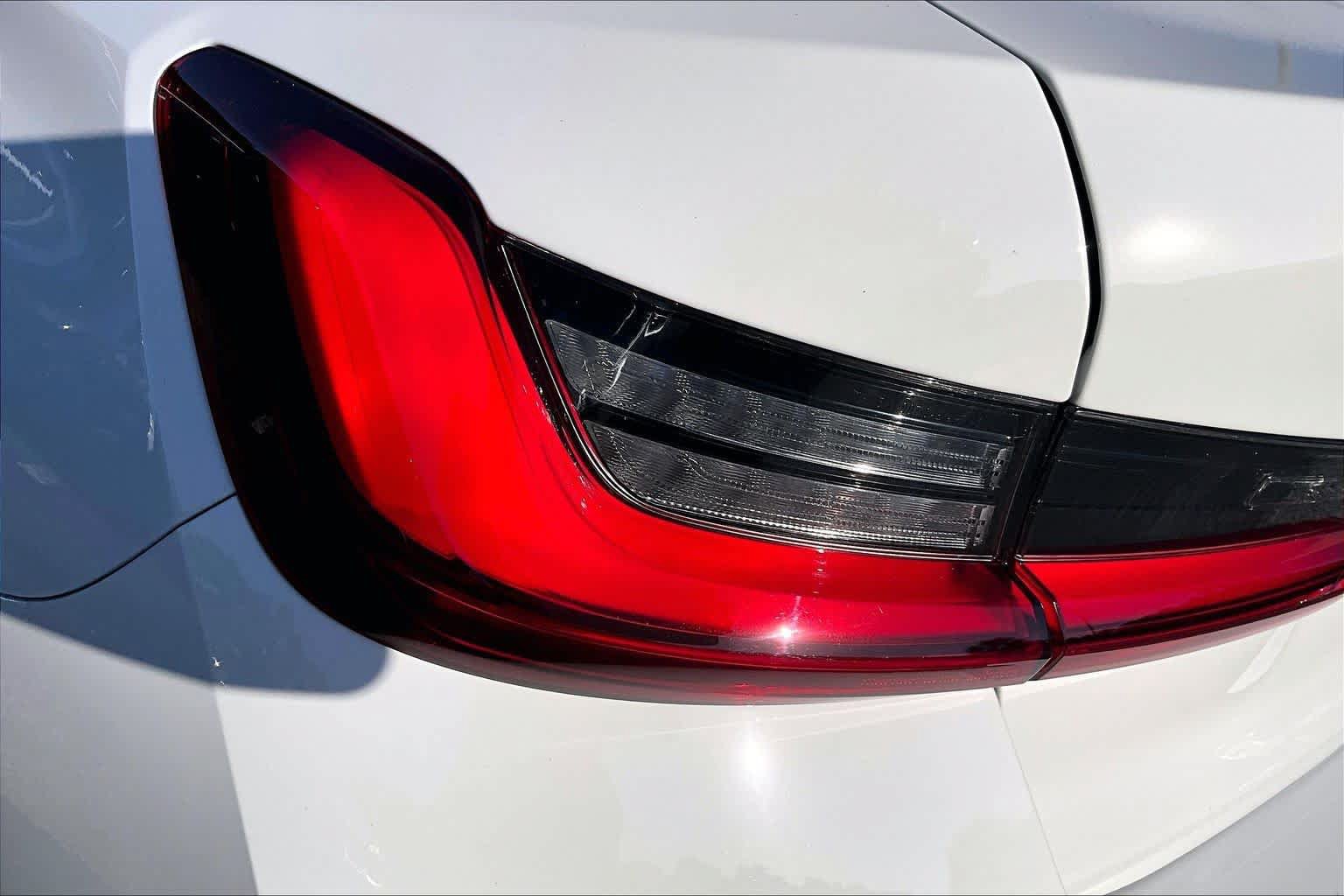 Used 2024 BMW 330i Sedan w/ Premium Package RWD image 28