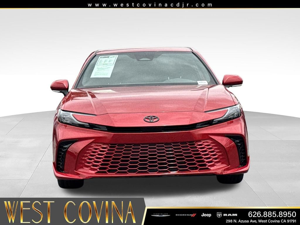 Used 2025 Toyota Camry XSE FWD image 3