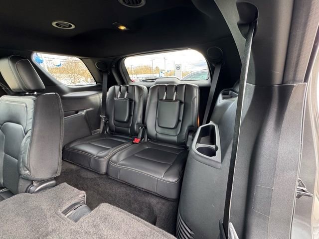 Used 2016 Ford Explorer Limited image 11