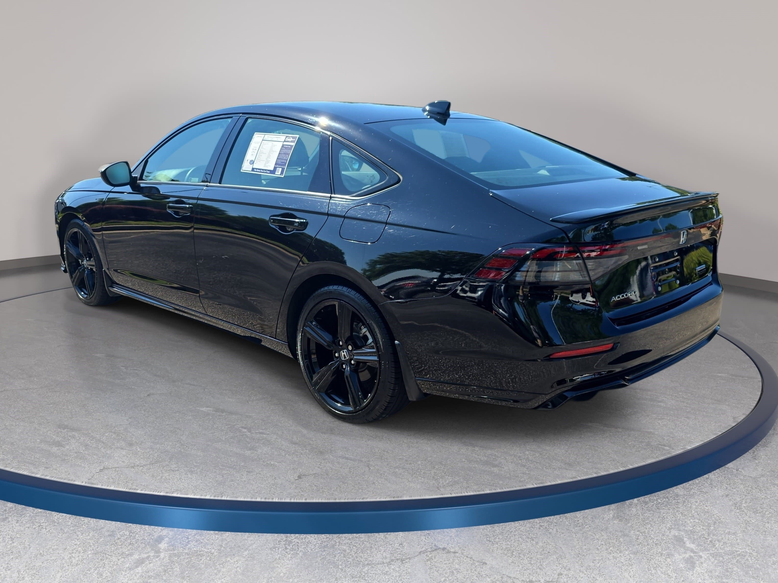 Used 2023 Honda Accord Sport image 7