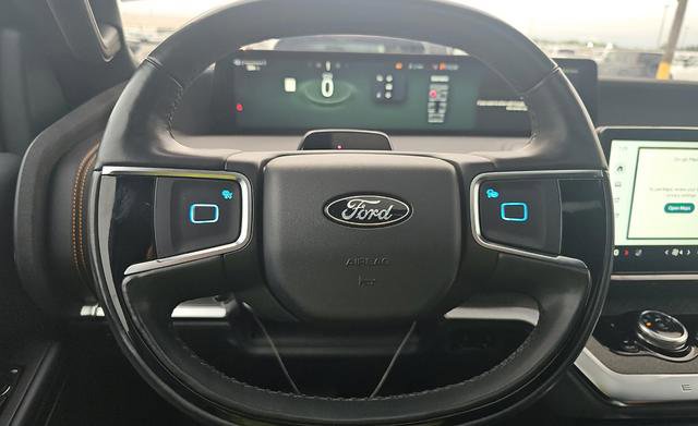 Used 2025 Ford Expedition Tremor AWD/4WD image 6