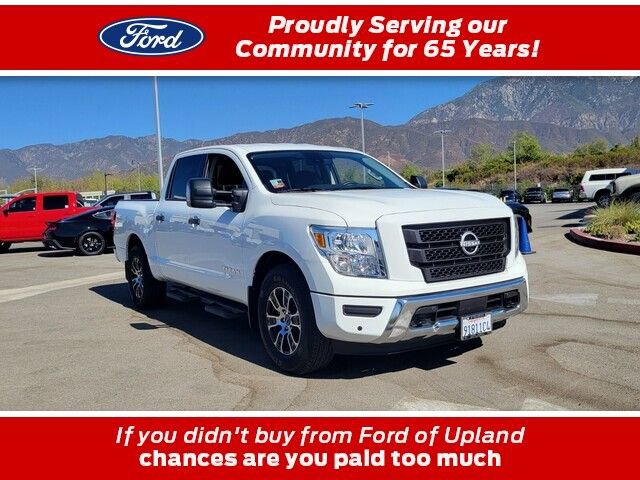 Used 2024 Nissan Titan SV w/ SV Convenience Package image 1