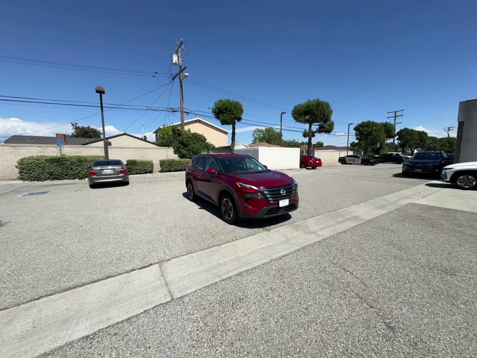 Used 2025 Nissan Rogue SV AWD/4WD image 14