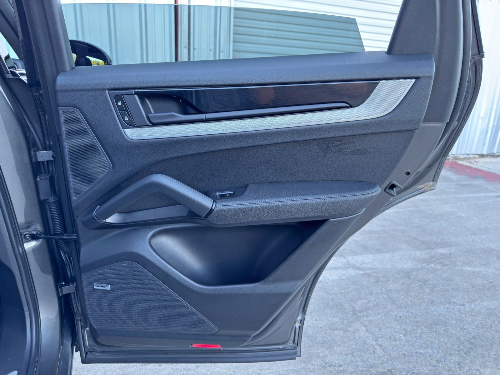 Used 2024 Porsche Cayenne S image 53