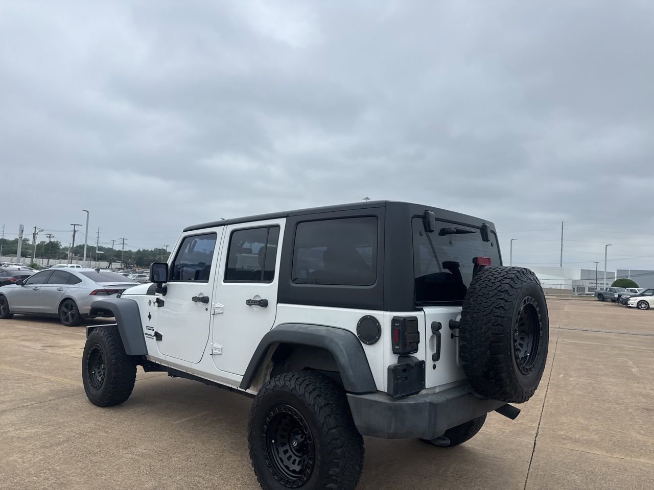 Used 2017 Jeep Wrangler Unlimited Sport AWD/4WD image 15