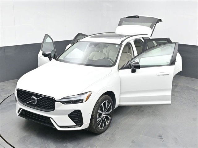 Used 2024 Volvo XC60 B5 Plus image 50