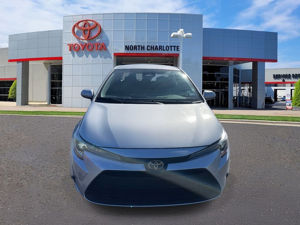Used 2025 Toyota Corolla LE image 5