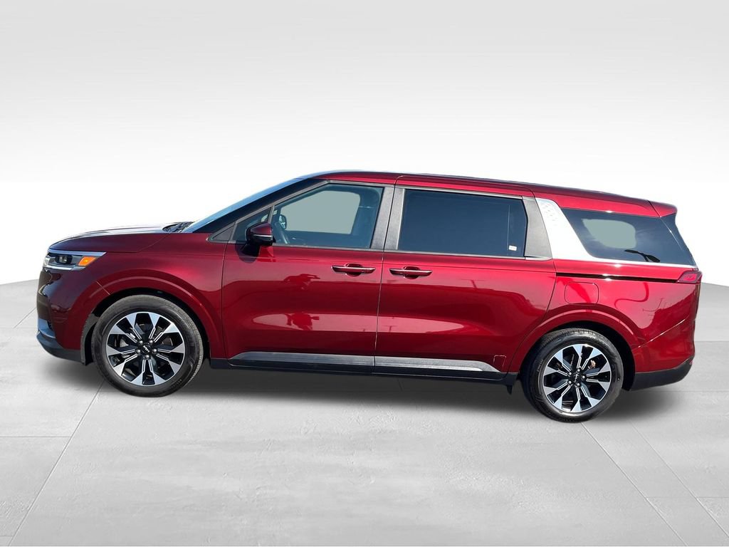 Used 2023 Kia Carnival EX FWD video 2