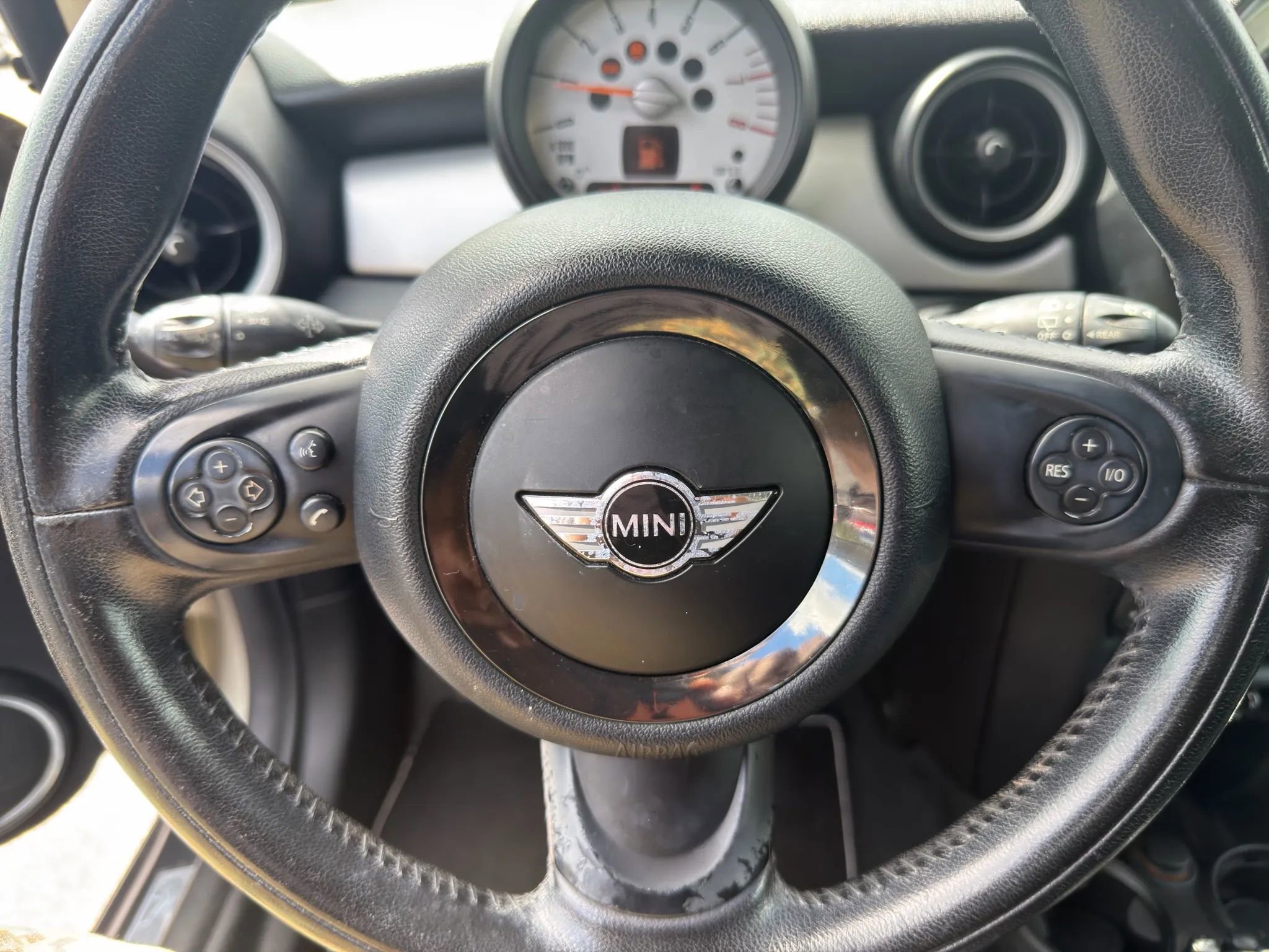 Used 2011 MINI Cooper Hardtop image 19