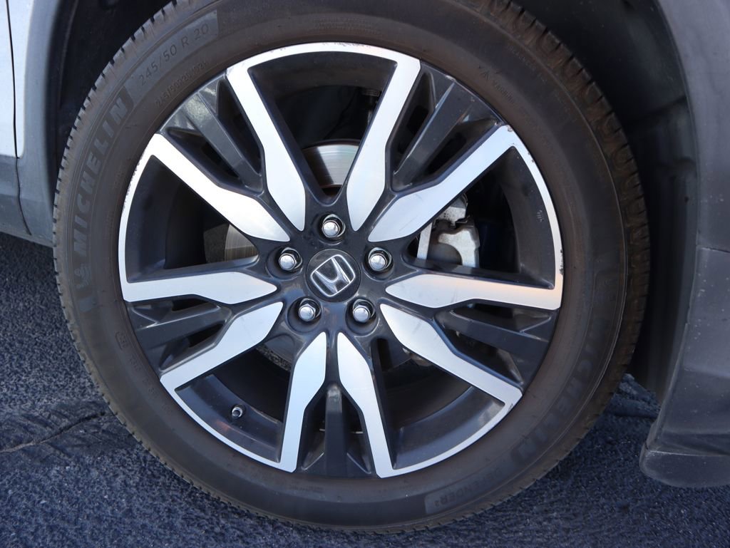 Used 2020 Honda Pilot Touring image 15