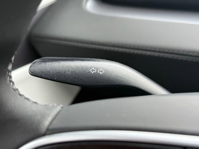 Used 2026 Tesla Model Y Long Range AWD/4WD image 41