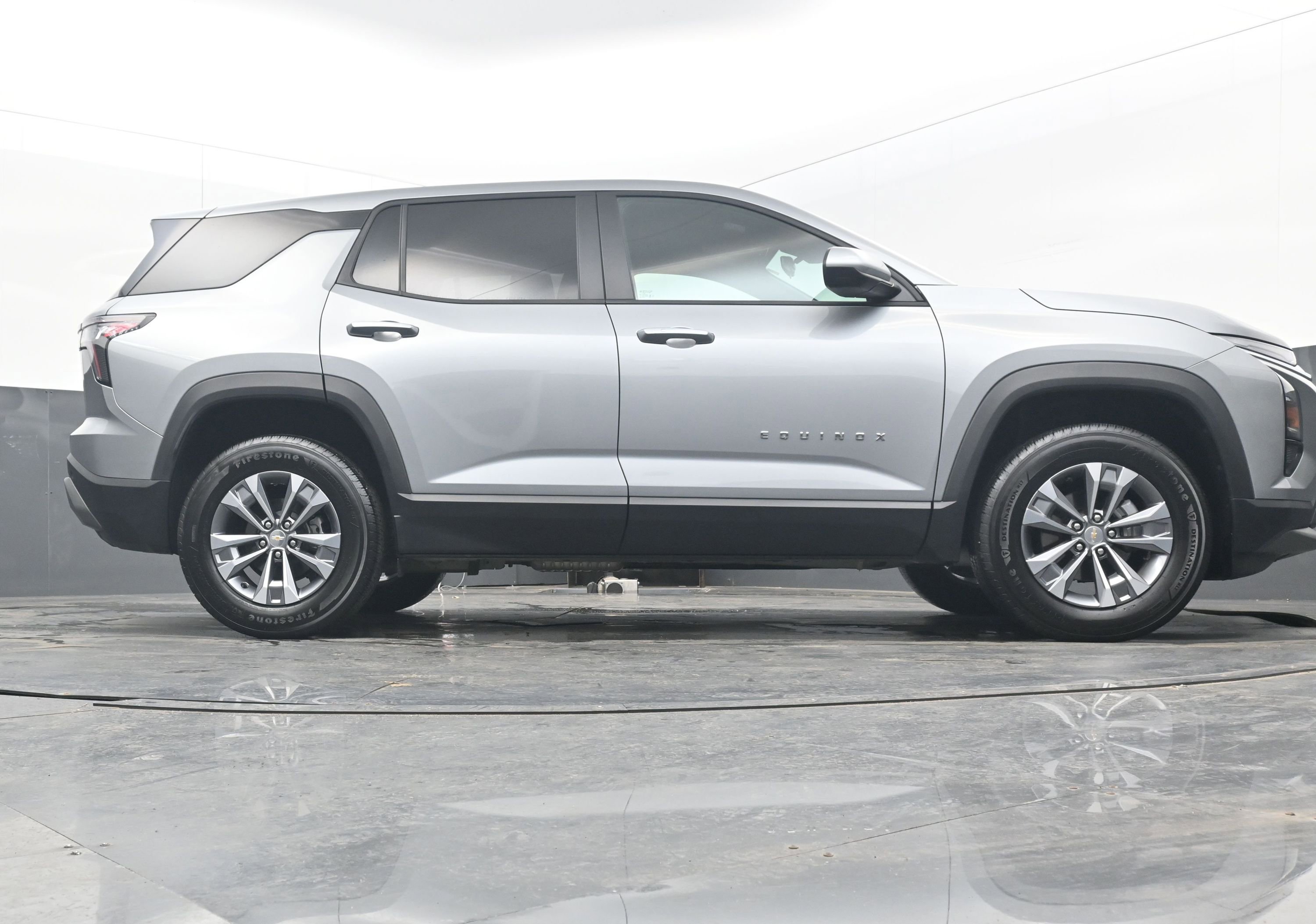 Used 2025 Chevrolet Equinox LT image 29