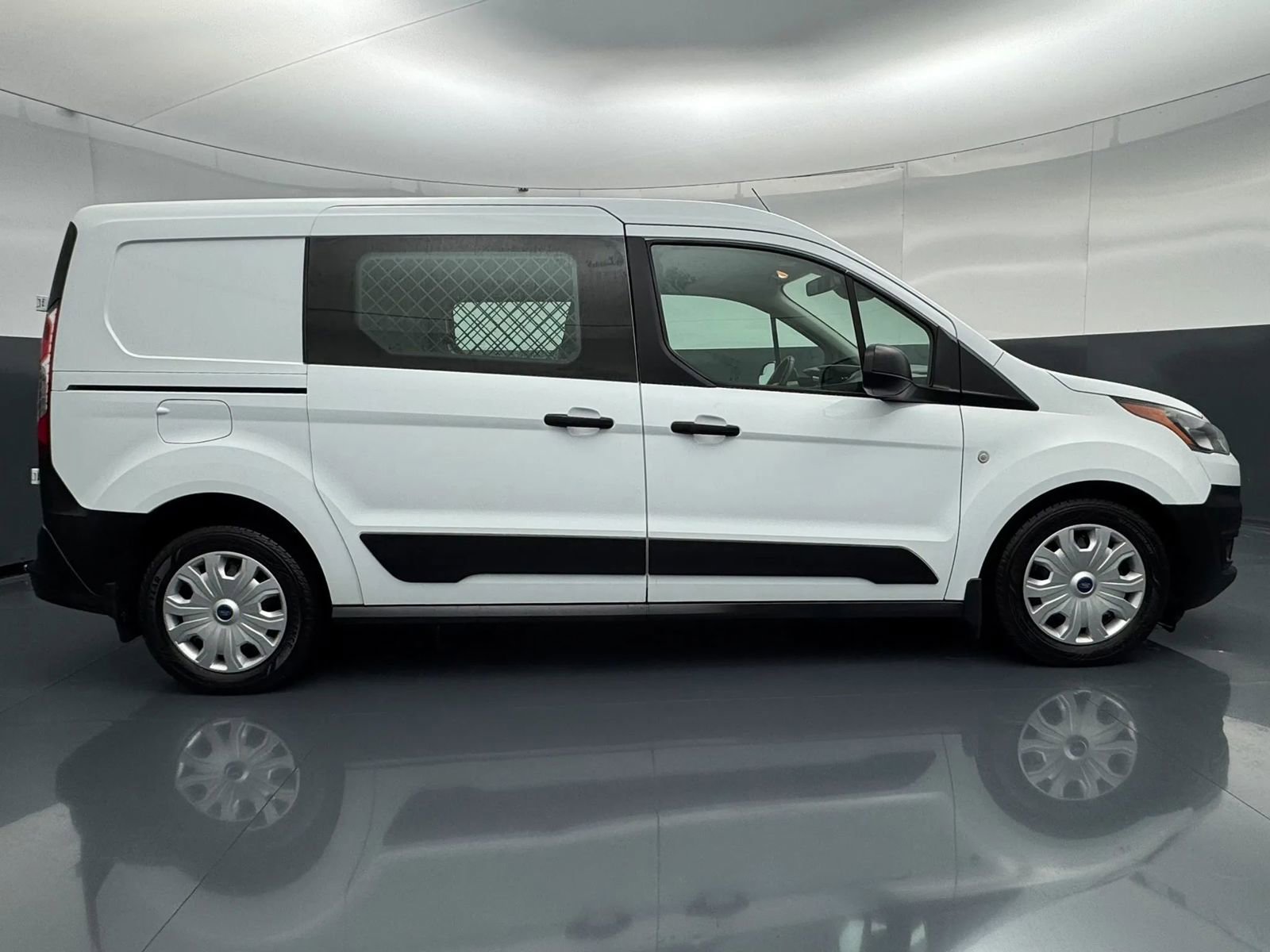 Used 2021 Ford Transit Connect XL image 2