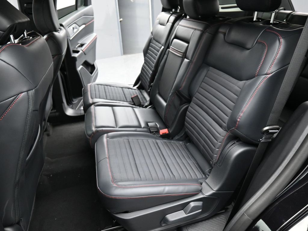 New 2026 Ford Explorer ST-Line image 31