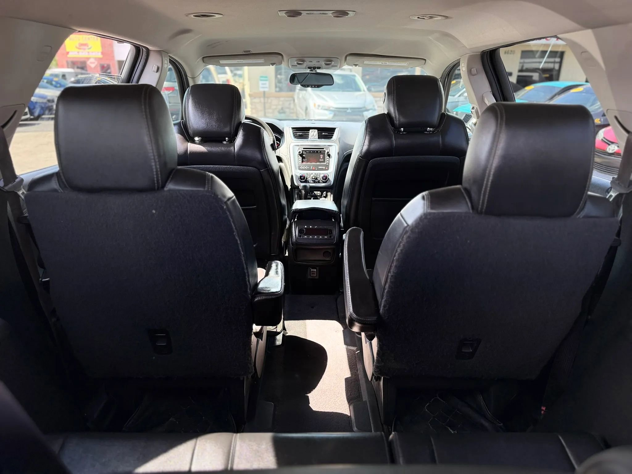 Used 2015 GMC Acadia SLT FWD image 9