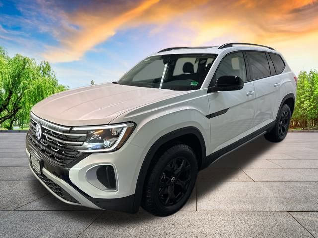 New 2026 Volkswagen Atlas Peak Edition image 8