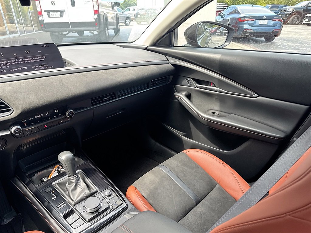 Used 2024 MAZDA CX-30 Carbon image 23